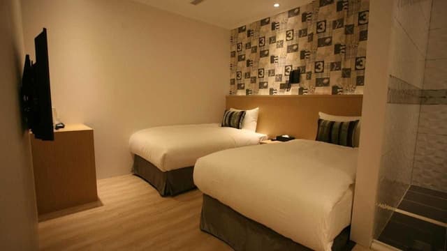 Standard Twin Room