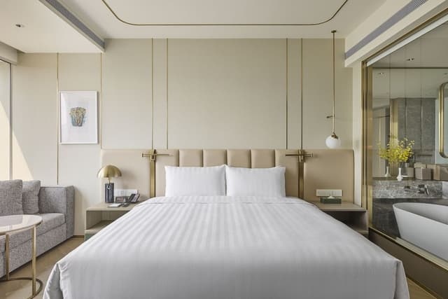 Executive Deluxe King Room