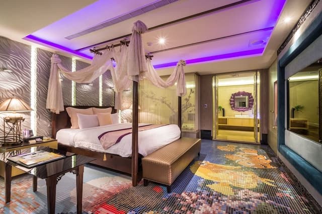 Luxury Double Room (C/I 18:00 - C/O 12:00)