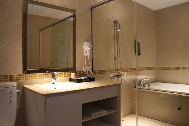 Standard Room, 2 Twin Beds, Mountain View