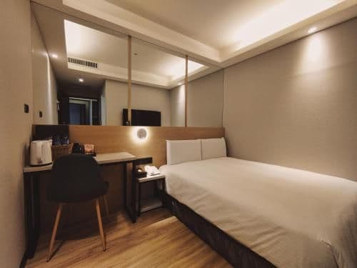 Standard Double Room - Check-In After 21:00 PM