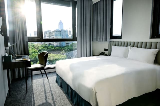 Executive Suite