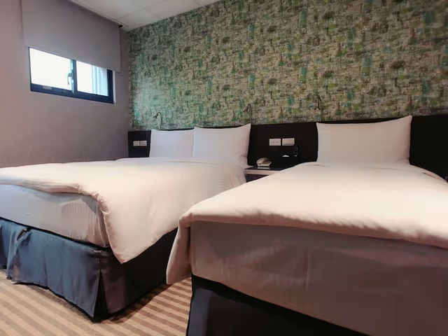 Triple Room (No window)
