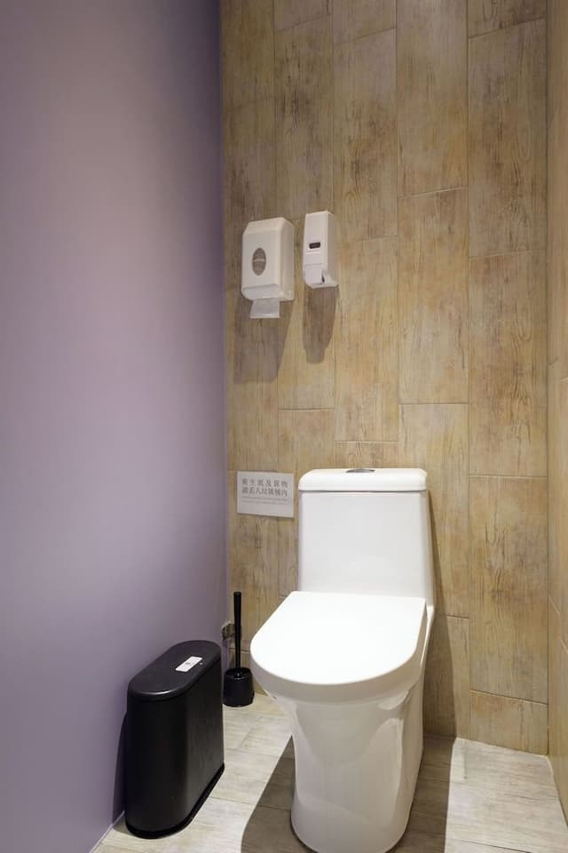 Basic Single Room, Men only, Non Smoking, Shared Bathroom