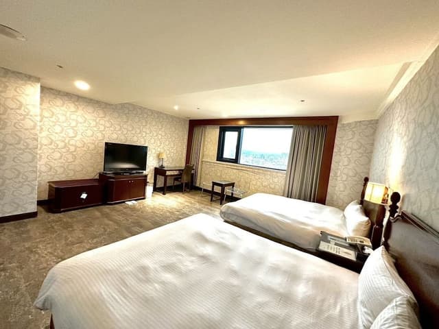 Classic Quadruple Room