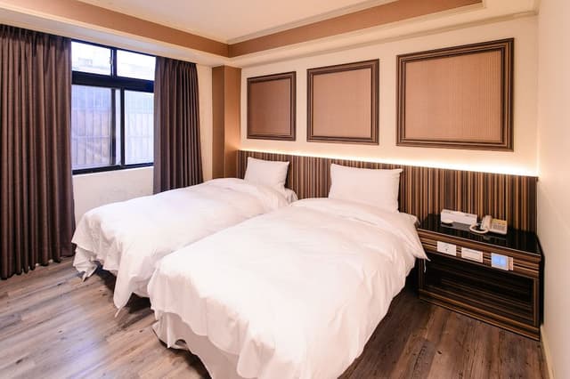 Standard Twin Room