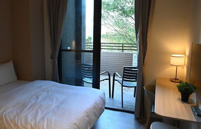 Double room with Terrace and Shared Bathroom