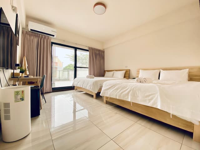 Quad Suite