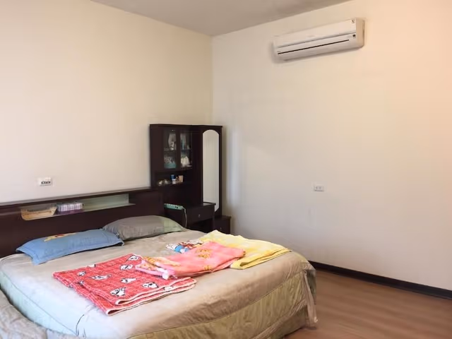 Triple Room, Shared Bathroom