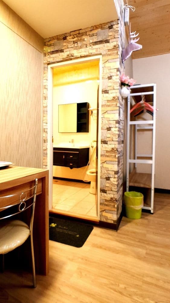 Basic Double Room, 1 Bedroom, Private Bathroom