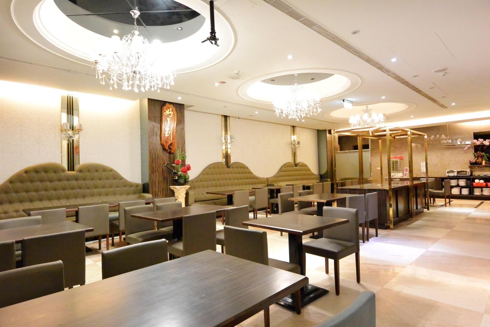 Unic Hotel1