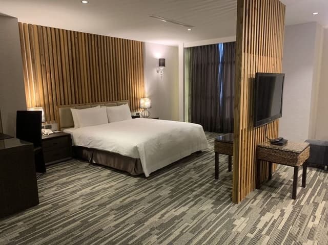 Deluxe Suite, 1 Queen Bed, Non Smoking