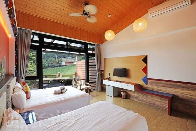 Loft suite for 2~5 people