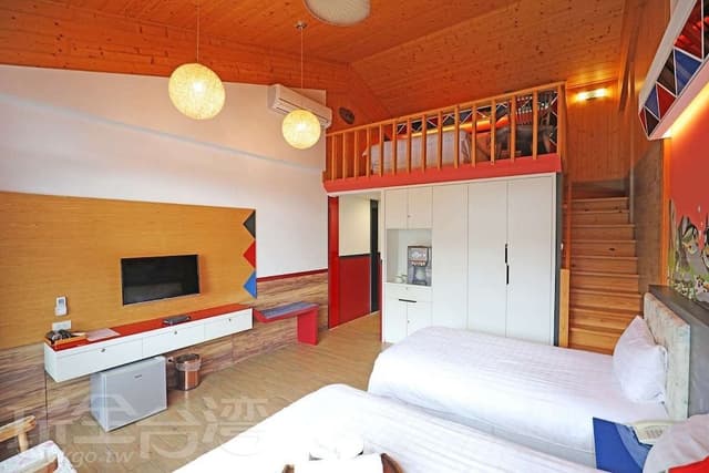 Loft suite for 2~5 people