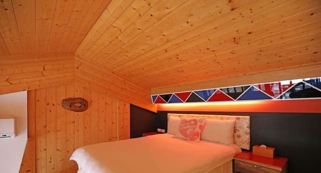 Loft suite for 2~5 people
