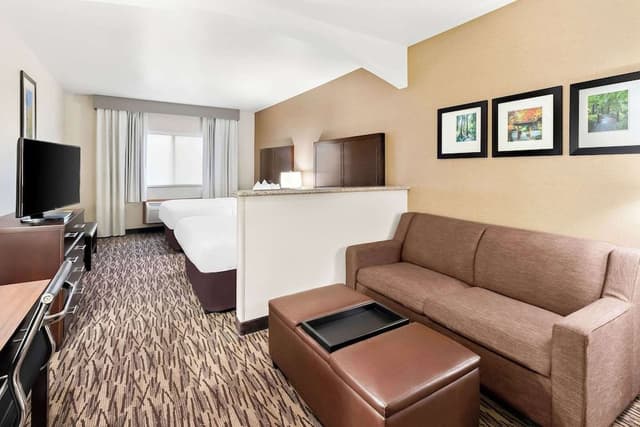 Comfort Double Room, 2 Queen Beds, Non Smoking (Upgrade)