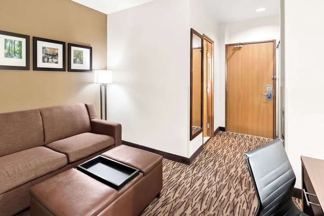 Comfort Double Room, 2 Queen Beds, Non Smoking (Upgrade)