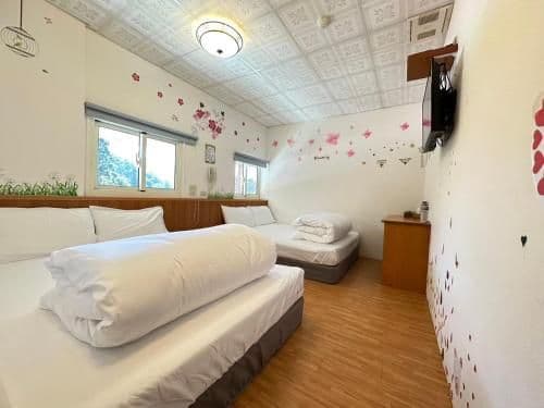 Quad
