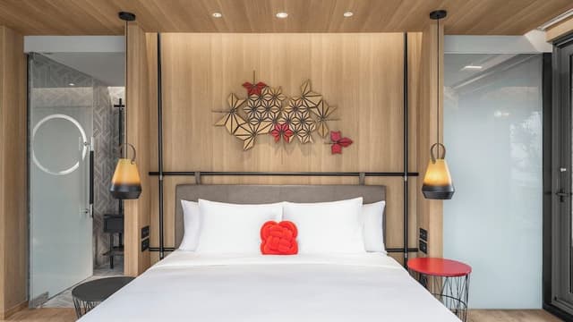 Premium Room, 1 King Bed with Sofa bed