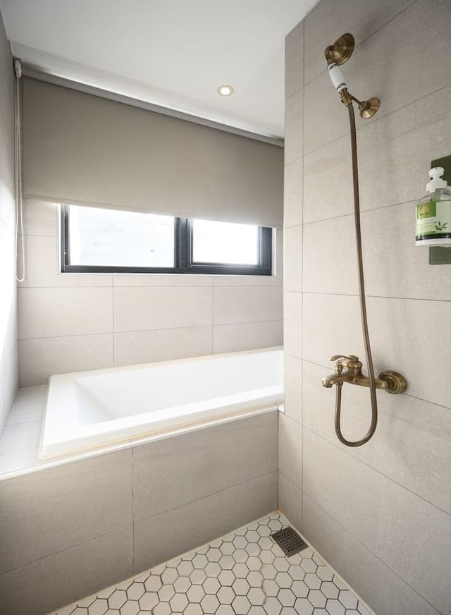 Deluxe Twin Room-Bathtub