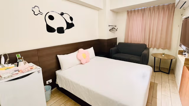 Superior Double Room with Shower - Non-Smoking