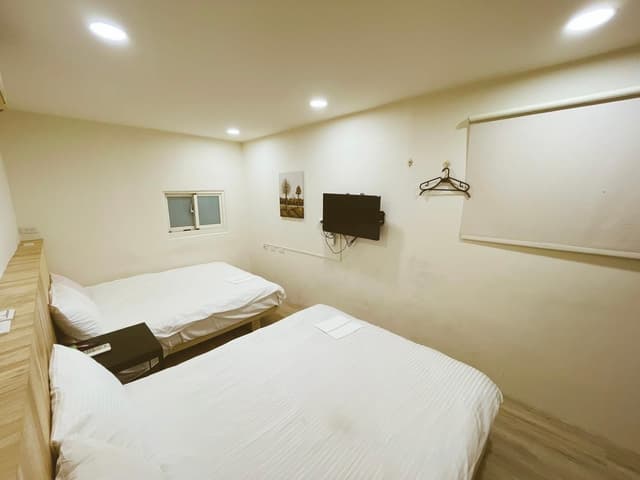Quadruple Room with Bathroom