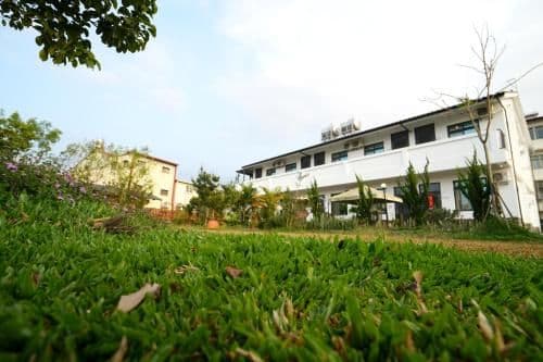 โบโบมิ บีแอนด์บี โบโบมิ บีแอนด์บี