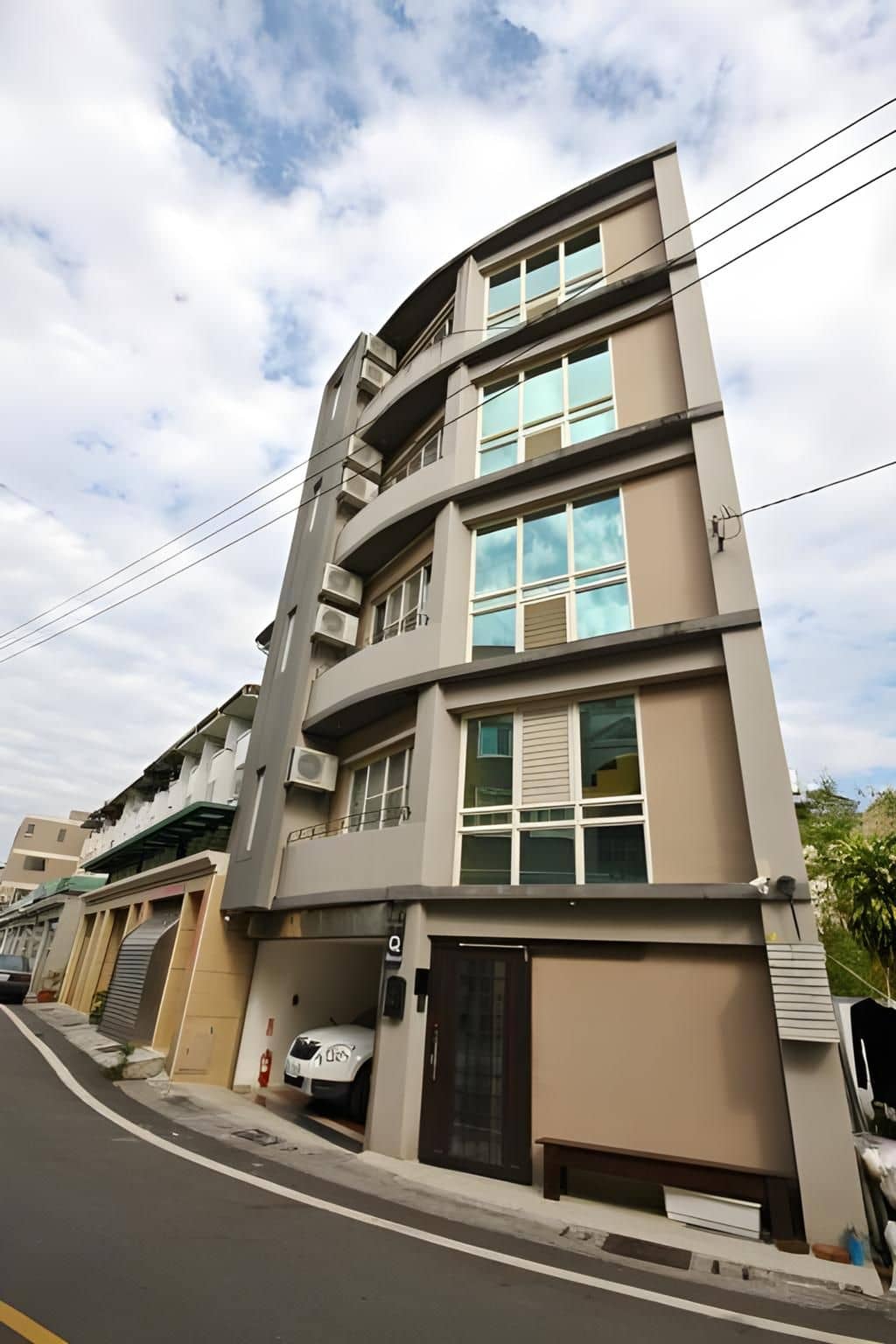 Q House Q House