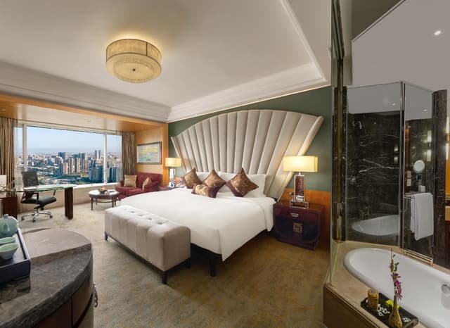 1 King Premium City View
