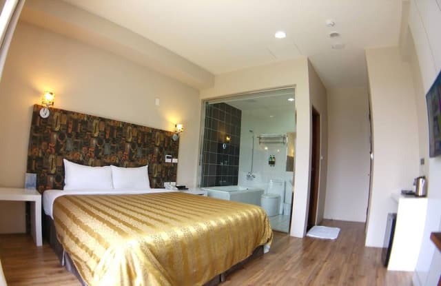 Superior Double Room, Balcony