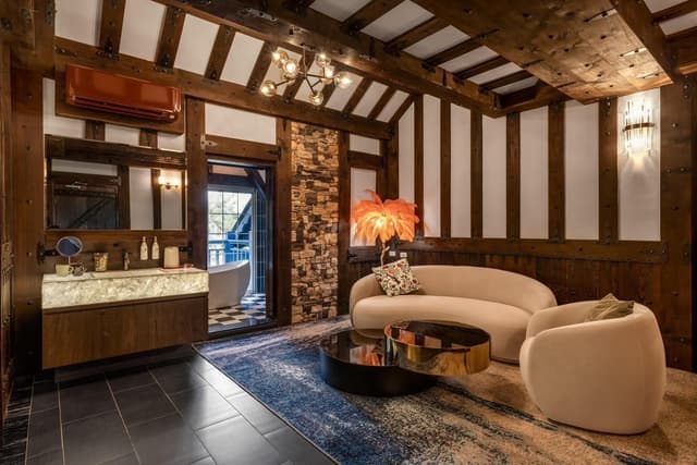 Deluxe Quadruple Room with Balcony