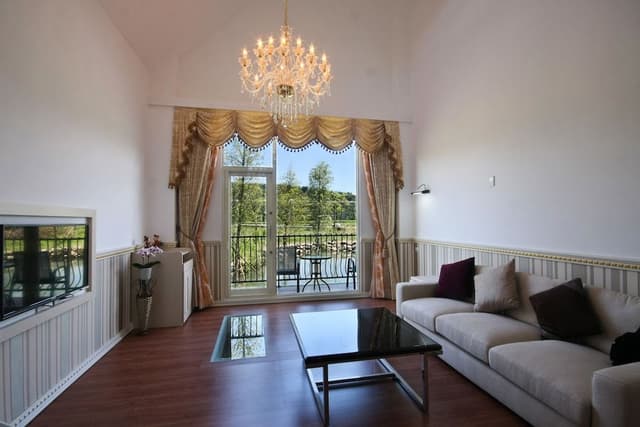 Deluxe Double Room, Lake View, Mezzanine (101)