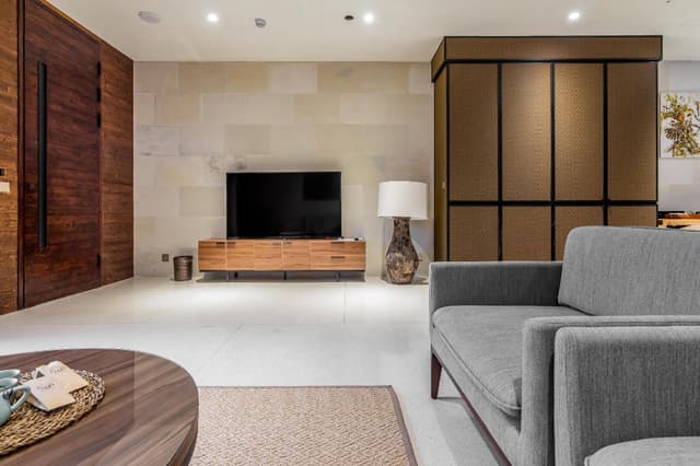 Luxury Quad Room