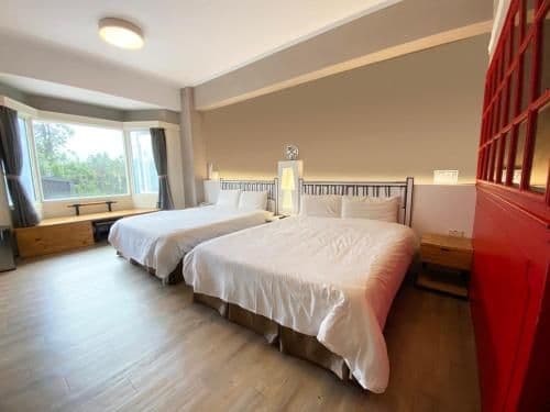 Run of House Room for 4 People