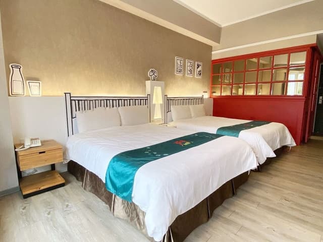 Comfort Double Room (Room Selected at check-in, 3rd people using existing bedding)