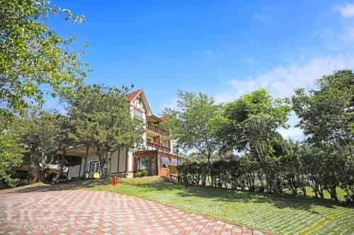 Baili Manor Cing Jing