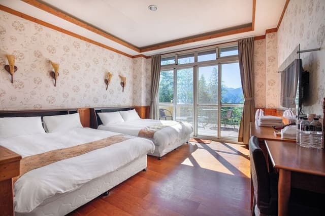 Quadruple room with balcony