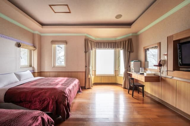 Deluxe Quadruple Room