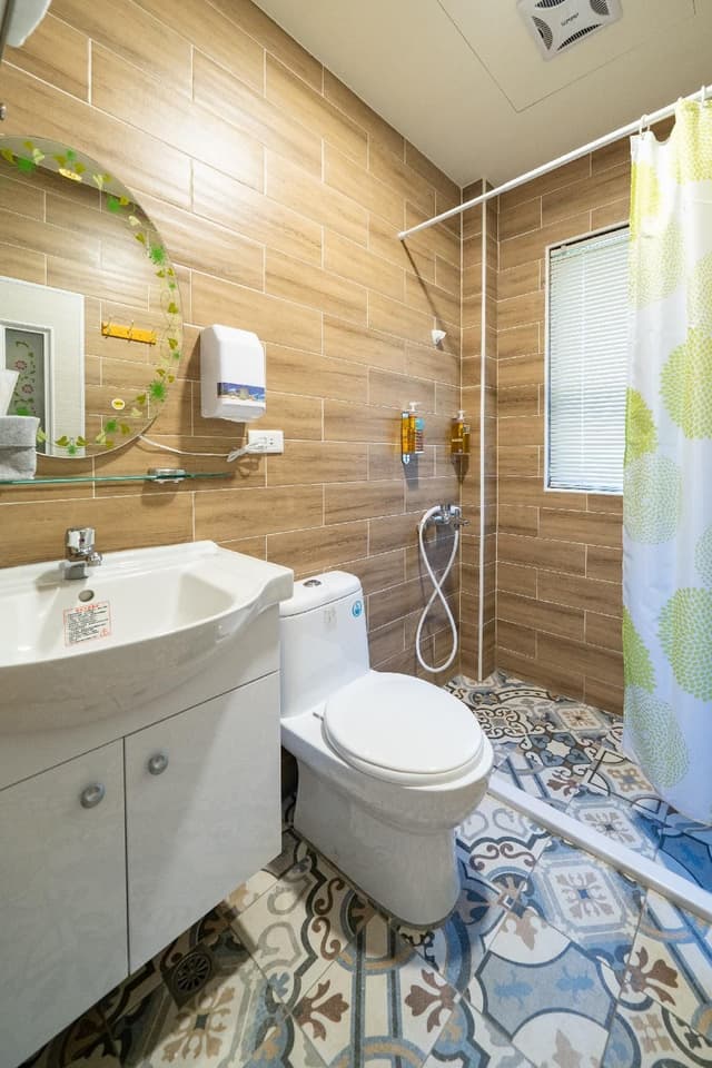 Double Room with Private Bathroom