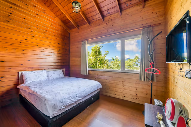 2-Bedroom Chalet