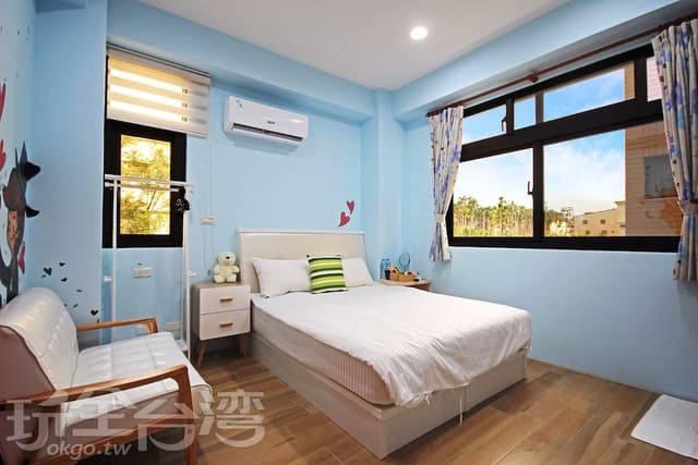 Comfort House, Garden View