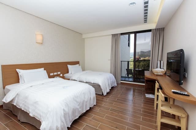 Design Twin Room, Multiple Beds, Non Smoking (A)