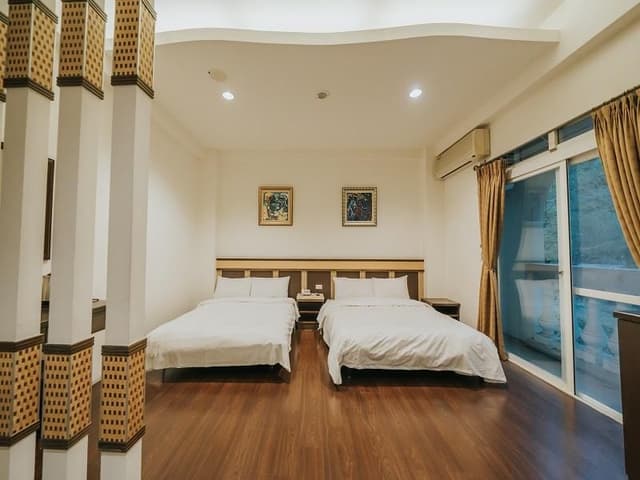 Deluxe Double or Twin Room