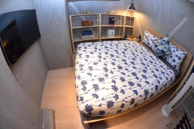 Standard Double Room with Shared Bathroom