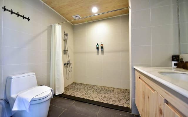 Standard Triple Room, Garden View