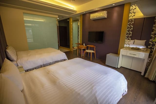 Standard Quadruple Room, Balcony