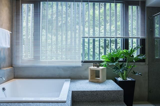 Comfort Double Room, 1 King Bed, Bathtub