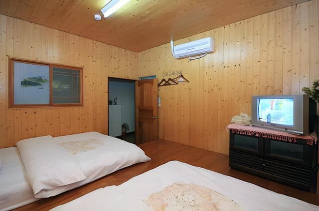Japanese Quad for 4 Adults