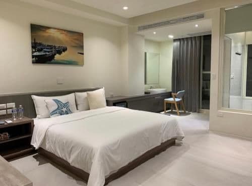 Double Room with View