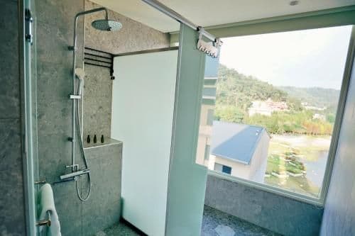 Superior Quadruple Room with Balcony